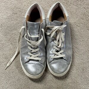 Lucky Brand Metallic Silver Low-Top Sneakers women size 10